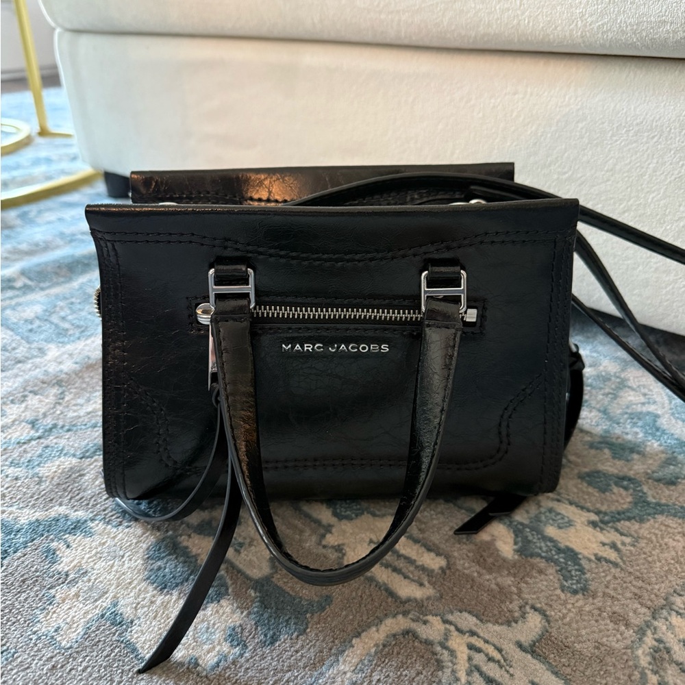 Marc Jacobs Black Leather Women's Bag